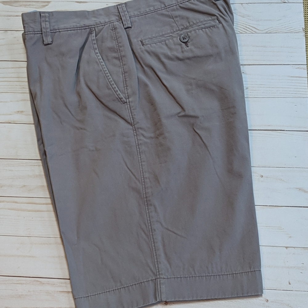 J.crew shorts. Sz 33